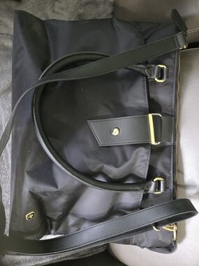 SwissGear Black Tote with Gold Accents